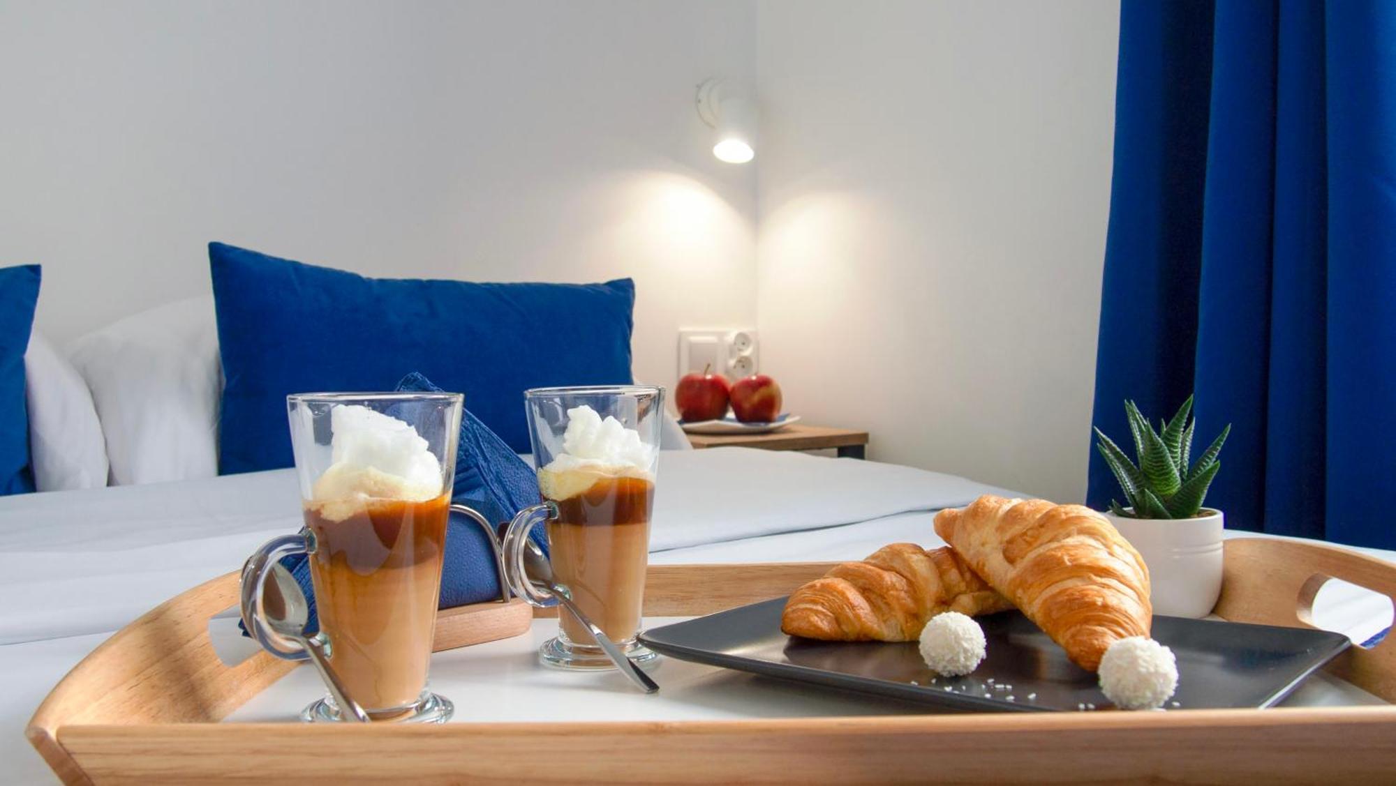Bed and Breakfast Mile Gdansk Airport & Parking Dlugoterminowy Exterior foto